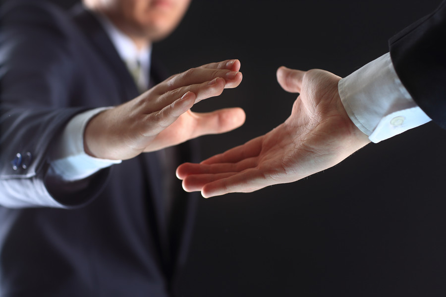 深圳合同糾紛律師解析：合同違約責(zé)任，你必須知道的那些事兒