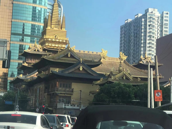 深圳遺產(chǎn)律師說(shuō)法：遺囑中的房子要拆遷了還能繼承嗎？