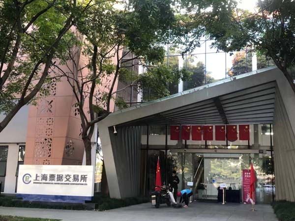 運(yùn)輸毒品犯罪中交代同案犯的犯罪是否屬于立功？深圳律師咨詢網(wǎng)告訴您