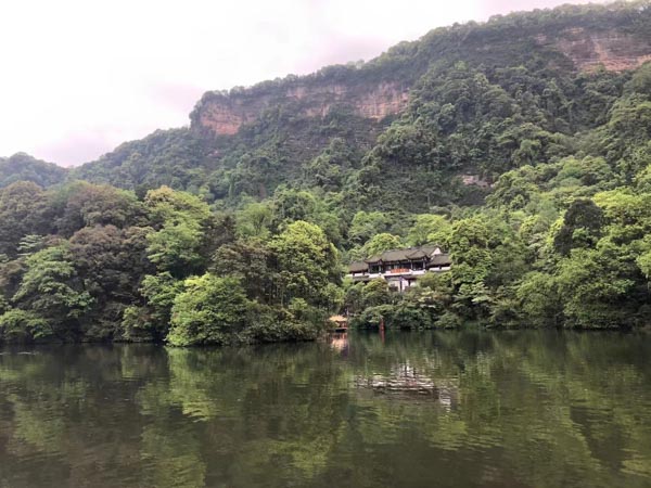 普法課堂:深圳動(dòng)遷咨詢網(wǎng)講解農(nóng)村宅基地的三個(gè)熱門(mén)問(wèn)題