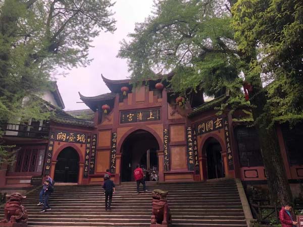 大鵬新區(qū)律師講解關于黑社會的這兩大特征，你Get到了嗎？