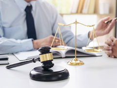 <b>深圳婚姻繼承律師告訴您代位繼承權(quán)的法律特征是什么？</b>
